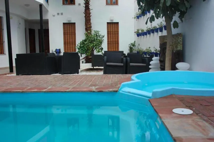 Casa Patio Las Palmeras Cordoba Con Piscina